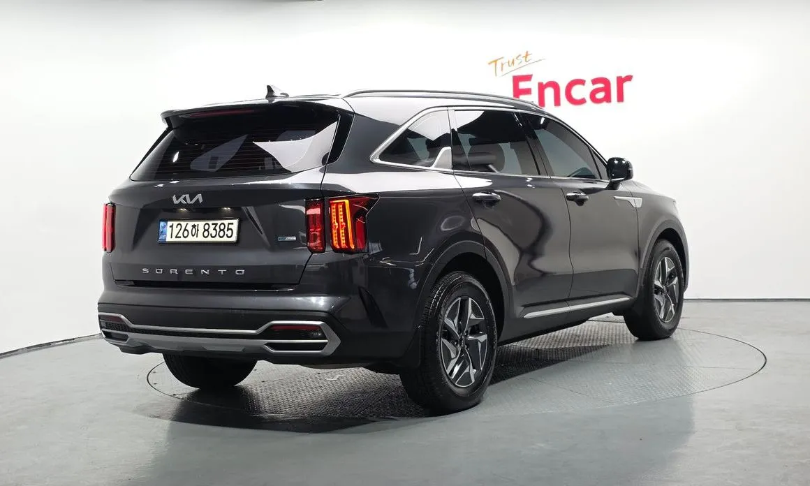 Kia Sorento — фото 4