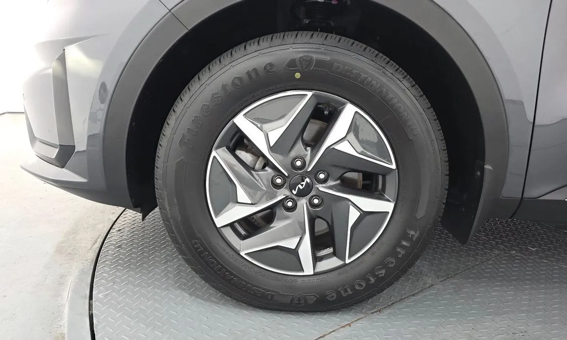 Kia Sorento — фото 7