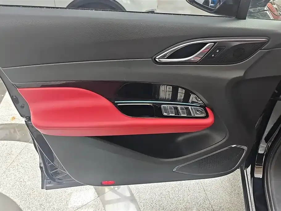 Hongqi HS3 2024 из CN, фото 4