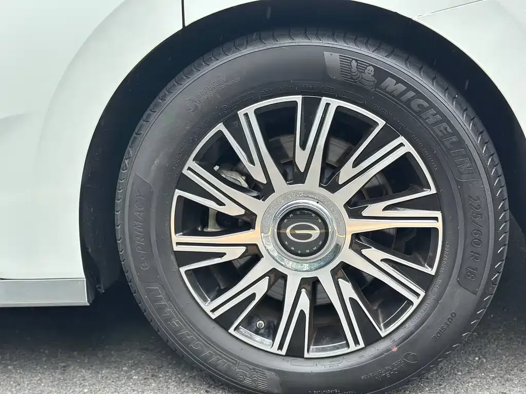 GAC Motor Trumpchi E9 — фото 9
