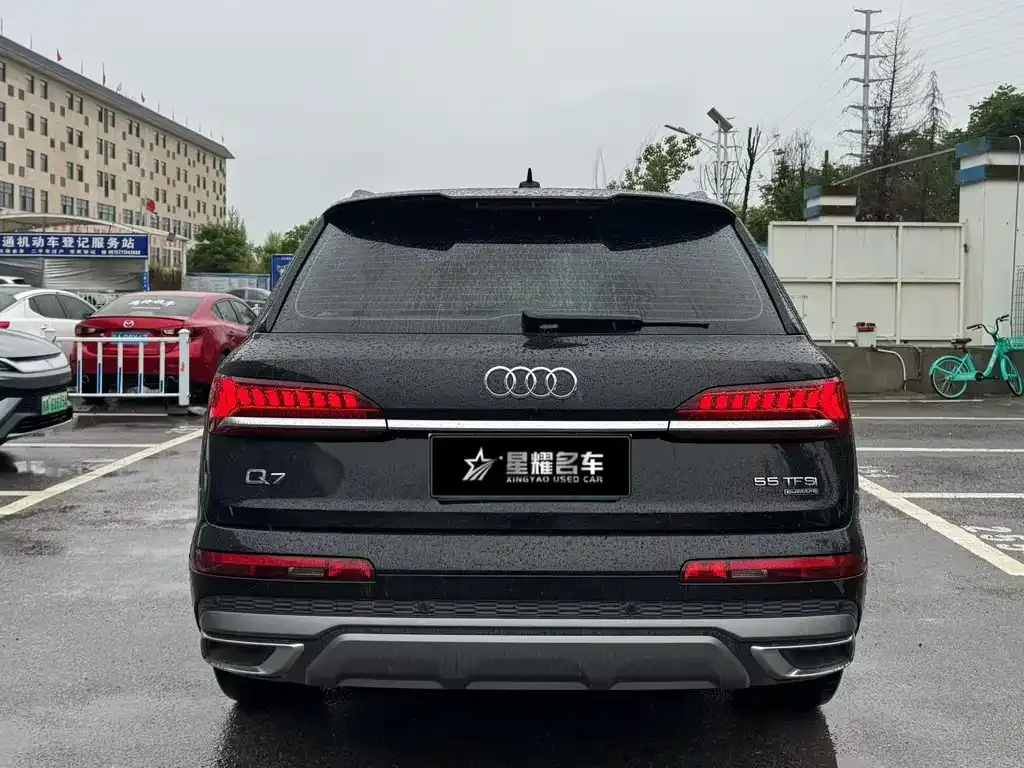 Audi Q7 — фото 4