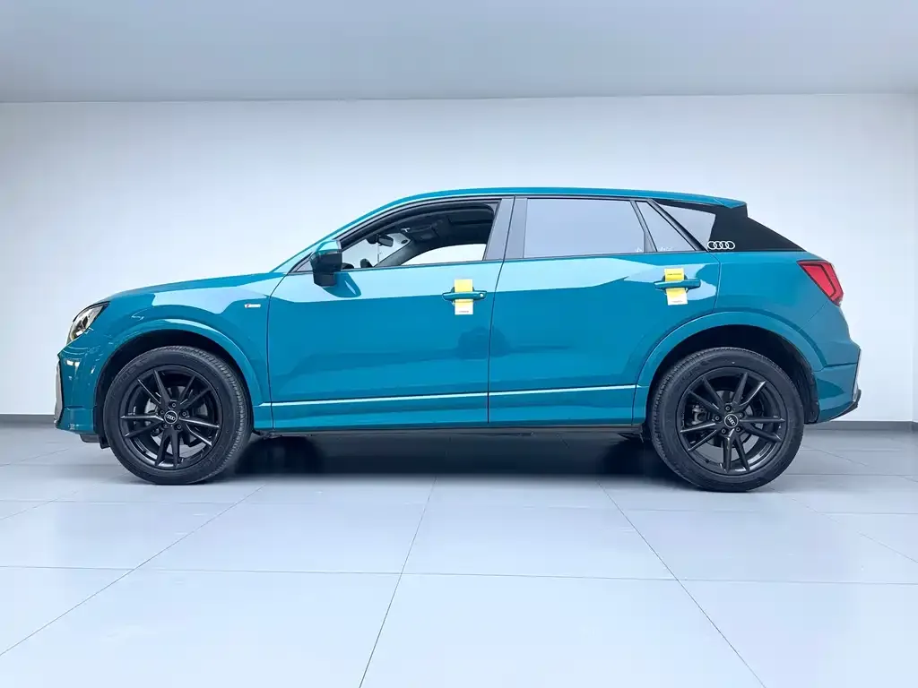 Audi Q2L 2023 из CN, фото 10