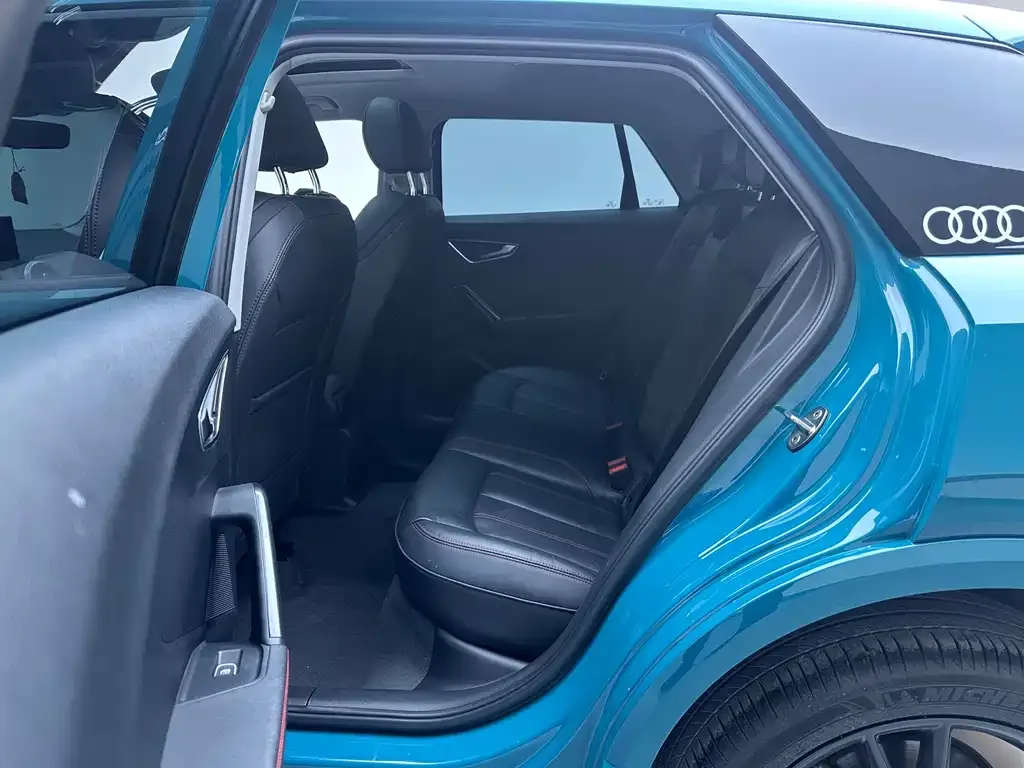 Audi Q2L 2023 из CN, фото 7