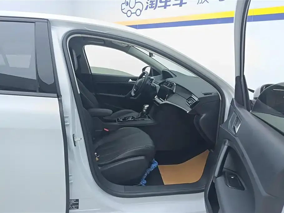 Peugeot 408 2025 из CN, фото 9