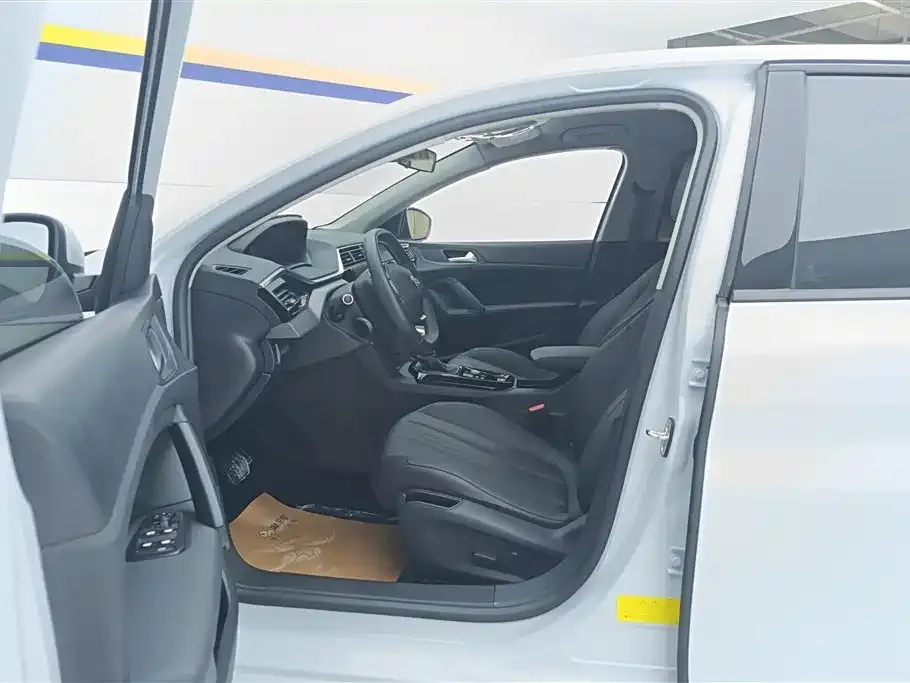 Peugeot 408 2025 из CN, фото 6