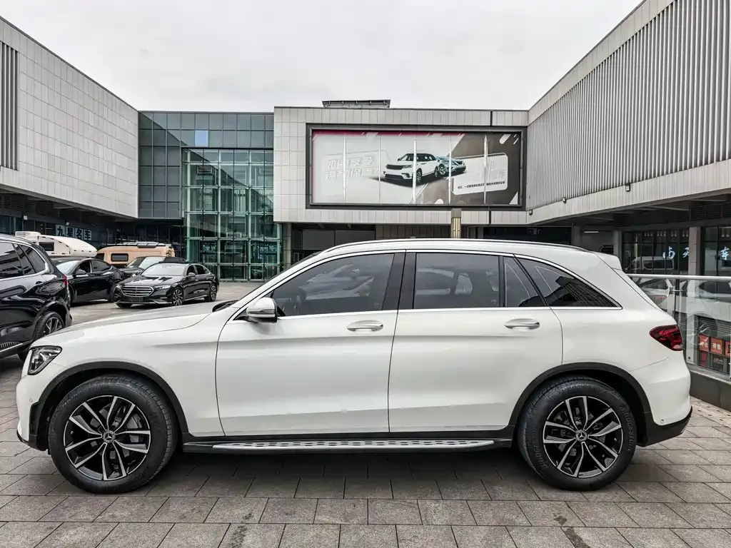 Mercedes-Benz GLC 2022 из CN, фото 2