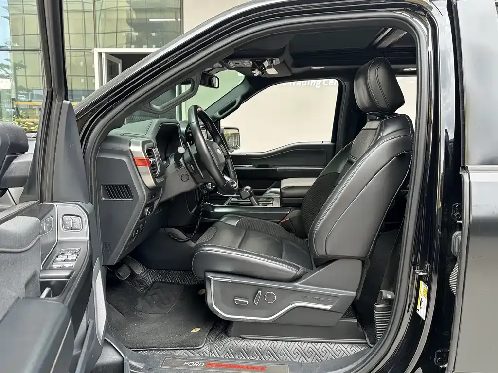 Ford F-150 Raptor — фото 10