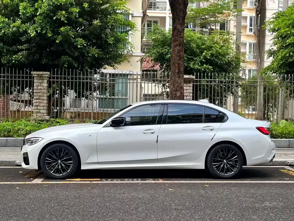 BMW 3 Series 2022 из CN, фото 7