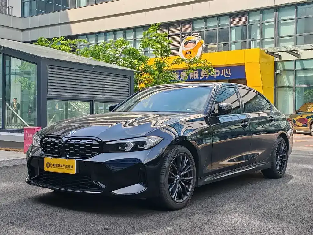 BMW 3 Series 2023 из CN, фото 1