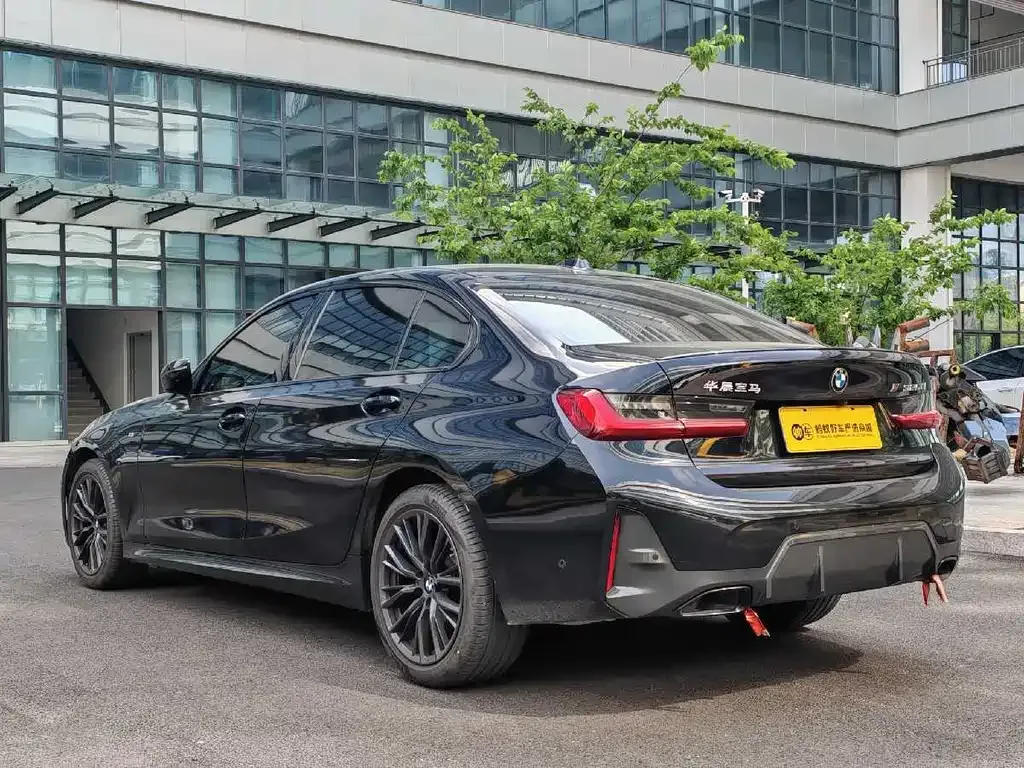 BMW 3 Series 2023 из CN, фото 10
