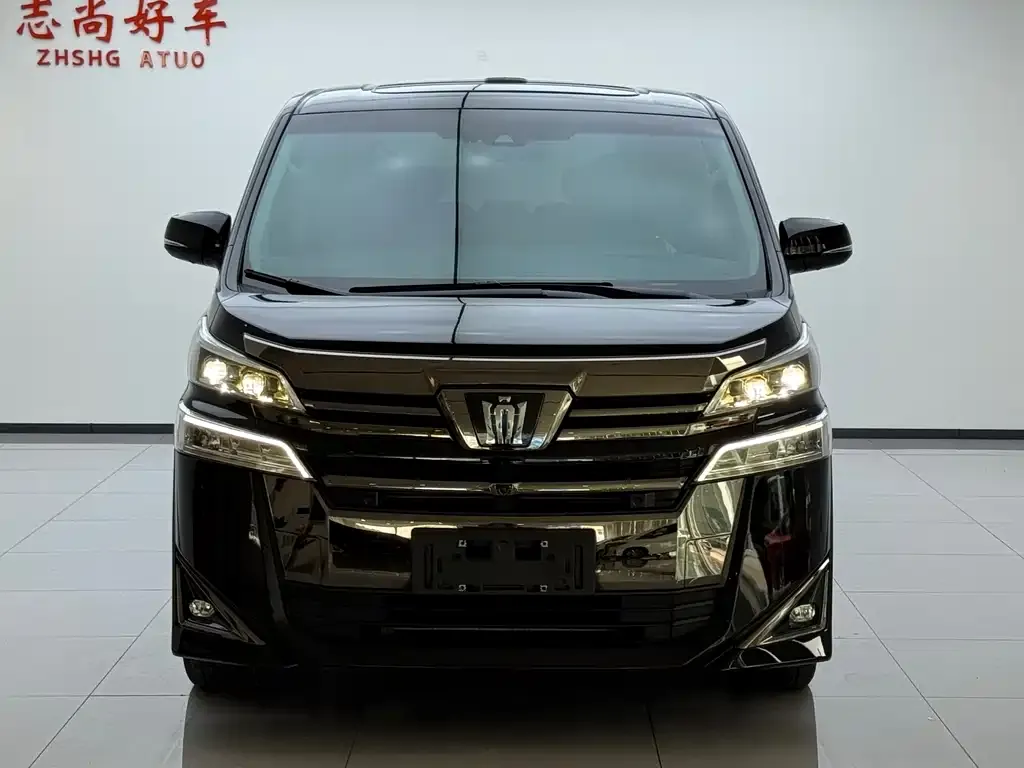 Toyota Vellfire — фото 5