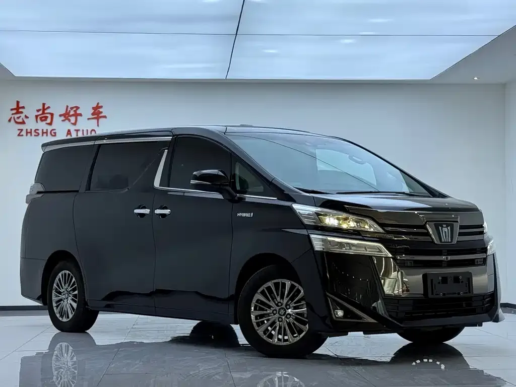 Toyota Vellfire — фото 4