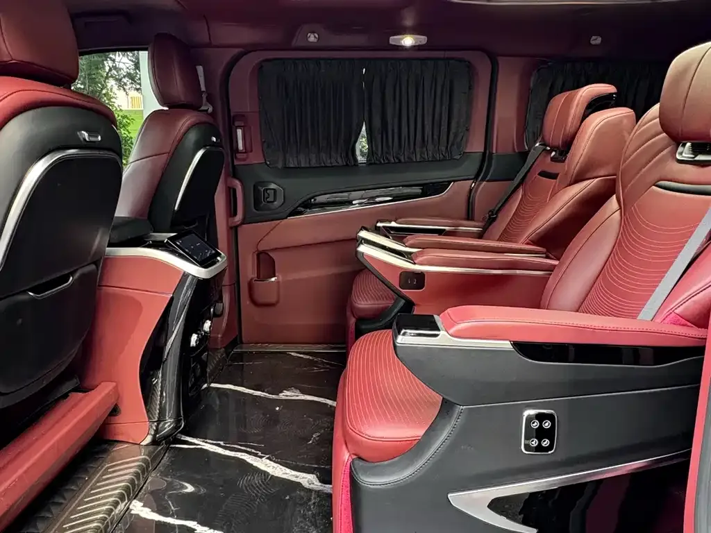 Ford Tourneo 2025 из CN, фото 5
