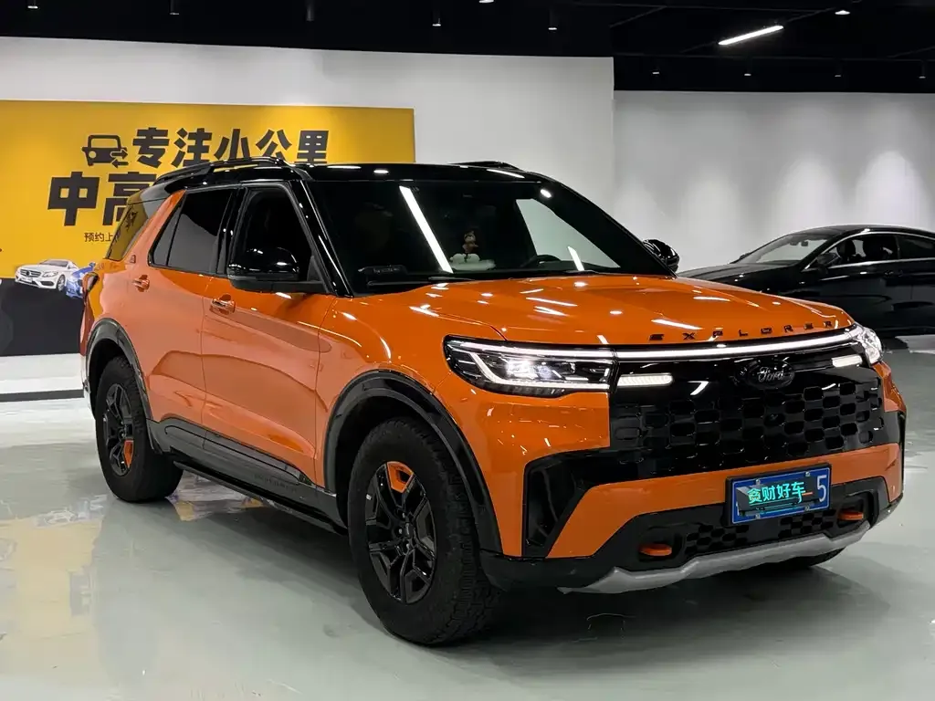 Ford Explorer 2023 из CN, фото 8