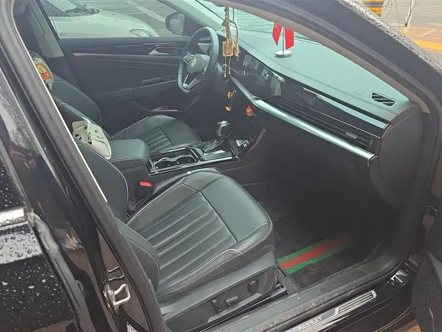 Volkswagen Passat 2023 из CN, фото 7