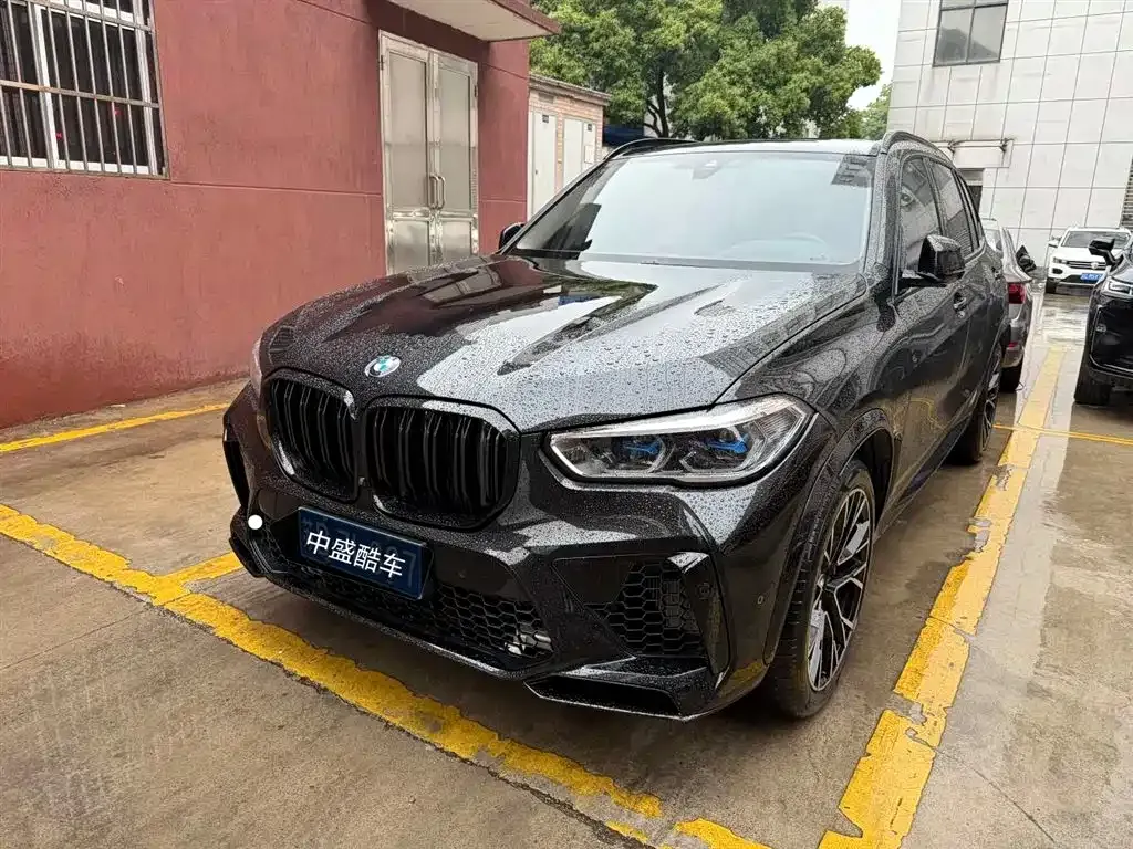 BMW X5 — фото 1
