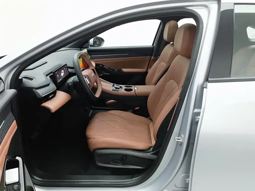 Geely Galaxy L6 — фото 7