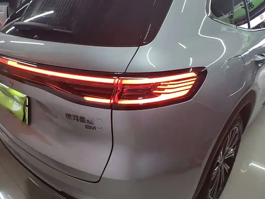 Geely Galaxy Xingjian 7 — фото 2