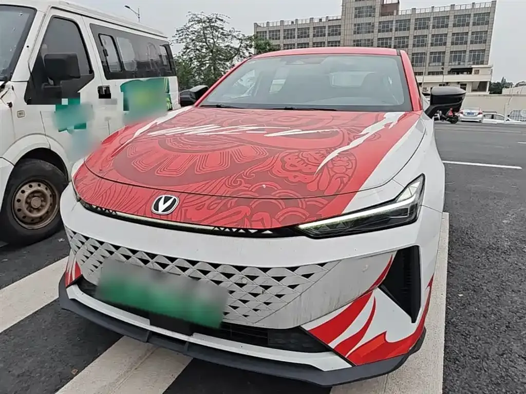 Changan UNI-V iDD 2024 из CN, фото 2