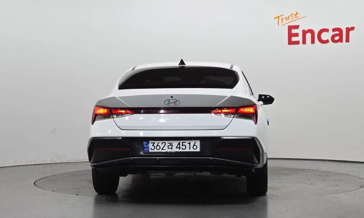 Hyundai AVANTE — фото 3