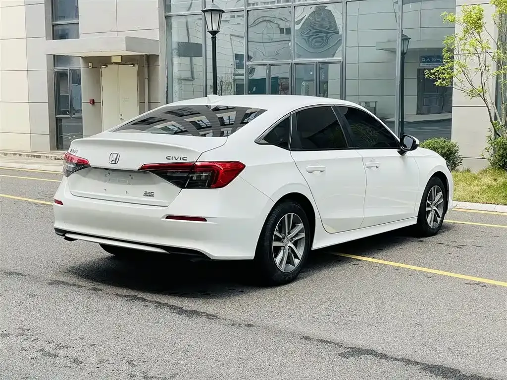 Honda Civic — фото 7