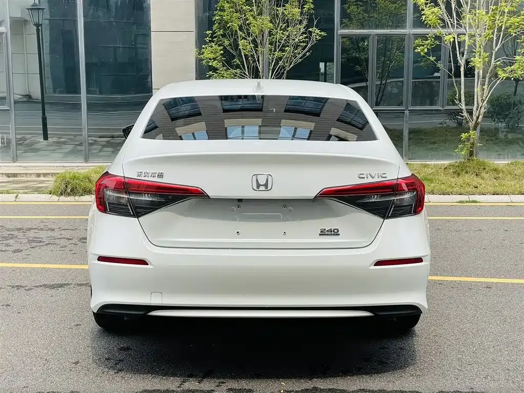 Honda Civic — фото 5