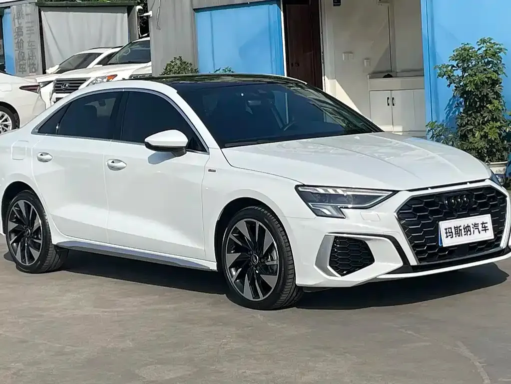 Audi A3 2023 из CN, фото 10