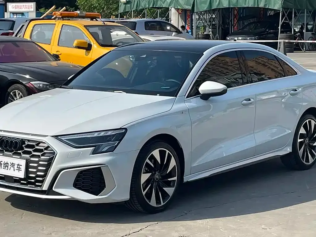 Audi A3 2023 из CN, фото 5