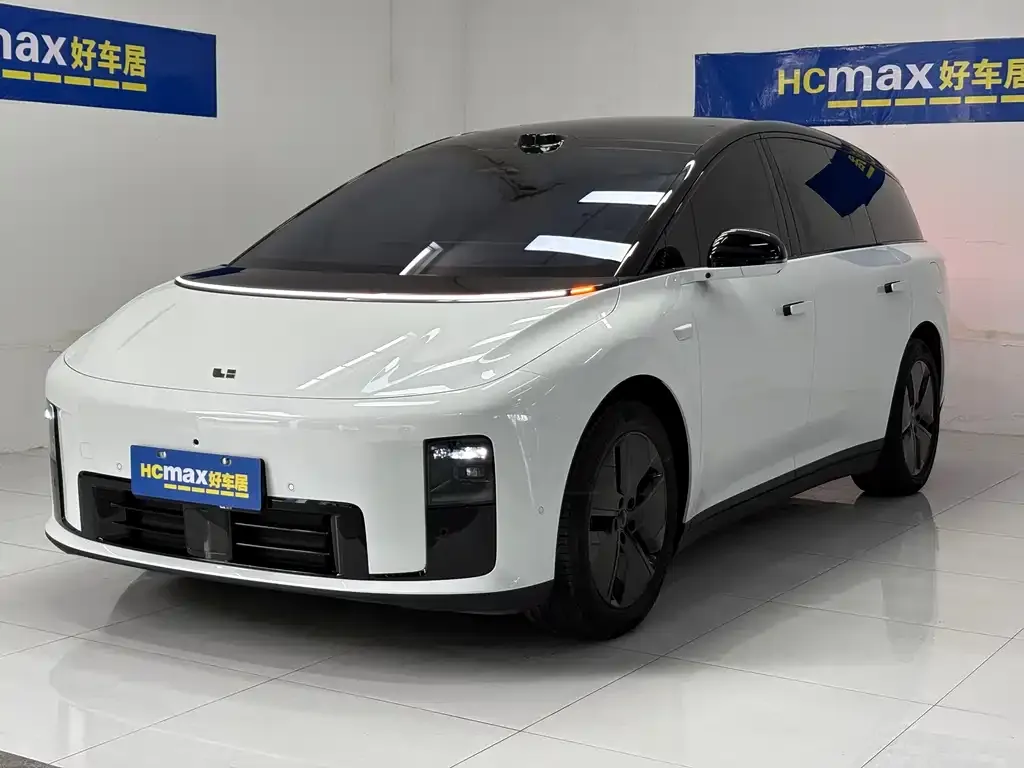 Li Auto i8