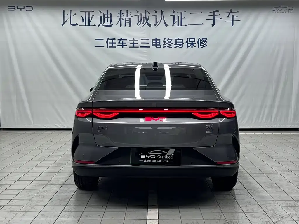 BYD Qin L — фото 9