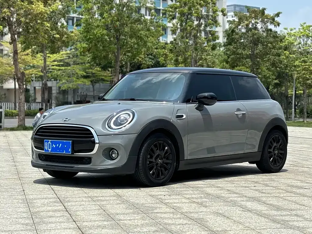 MINI Cooper (3-door) — фото 1