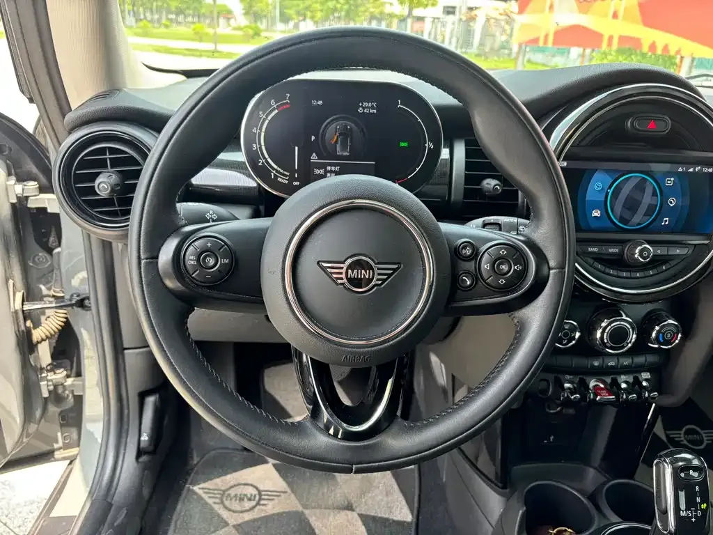 MINI Cooper (3-door) — фото 10