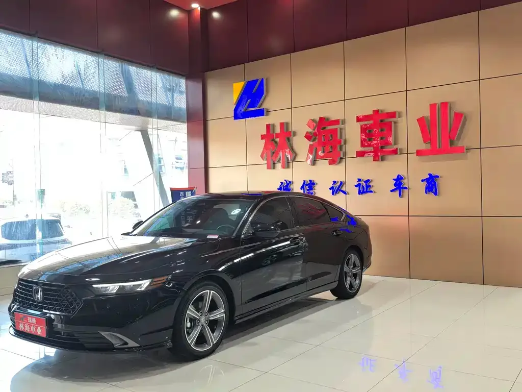 Honda Accord — фото 7