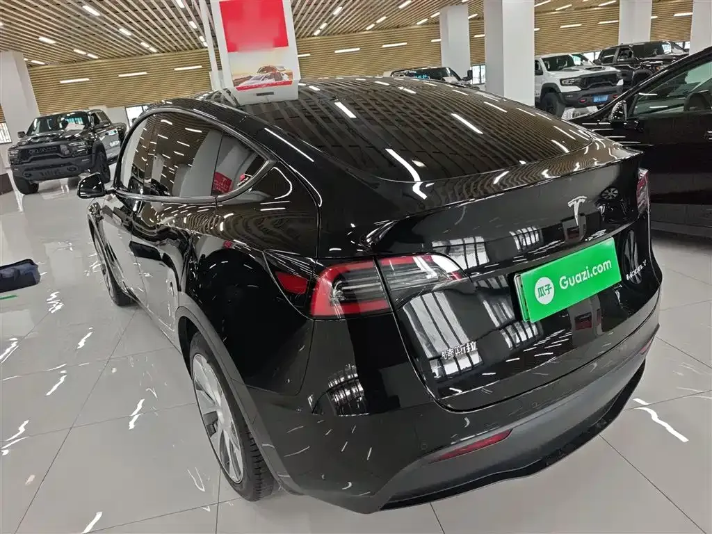 Tesla Model Y 2023 из CN, фото 8