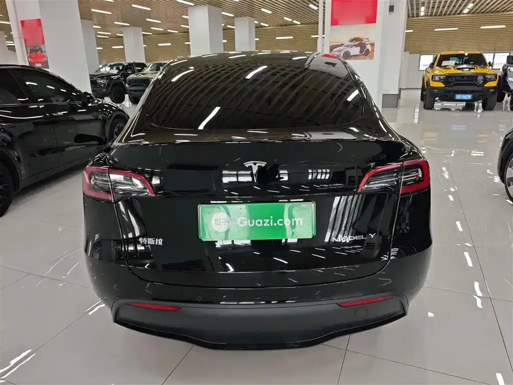 Tesla Model Y 2023 из CN, фото 10