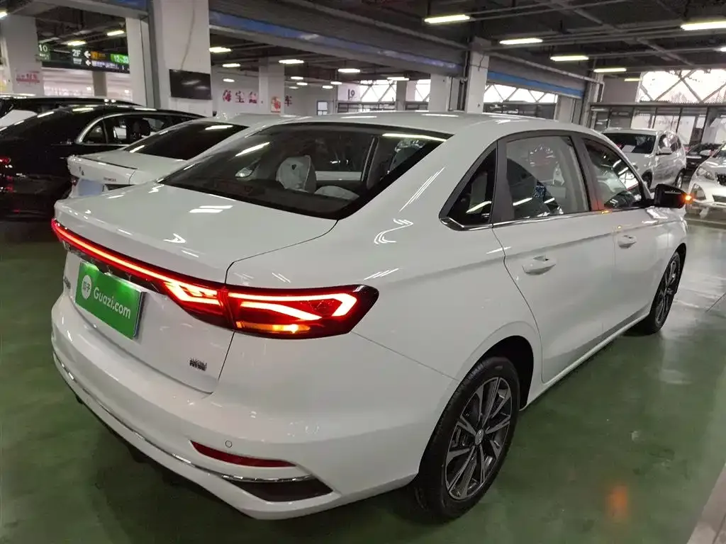 Geely Emgrand 2026 из CN, фото 3