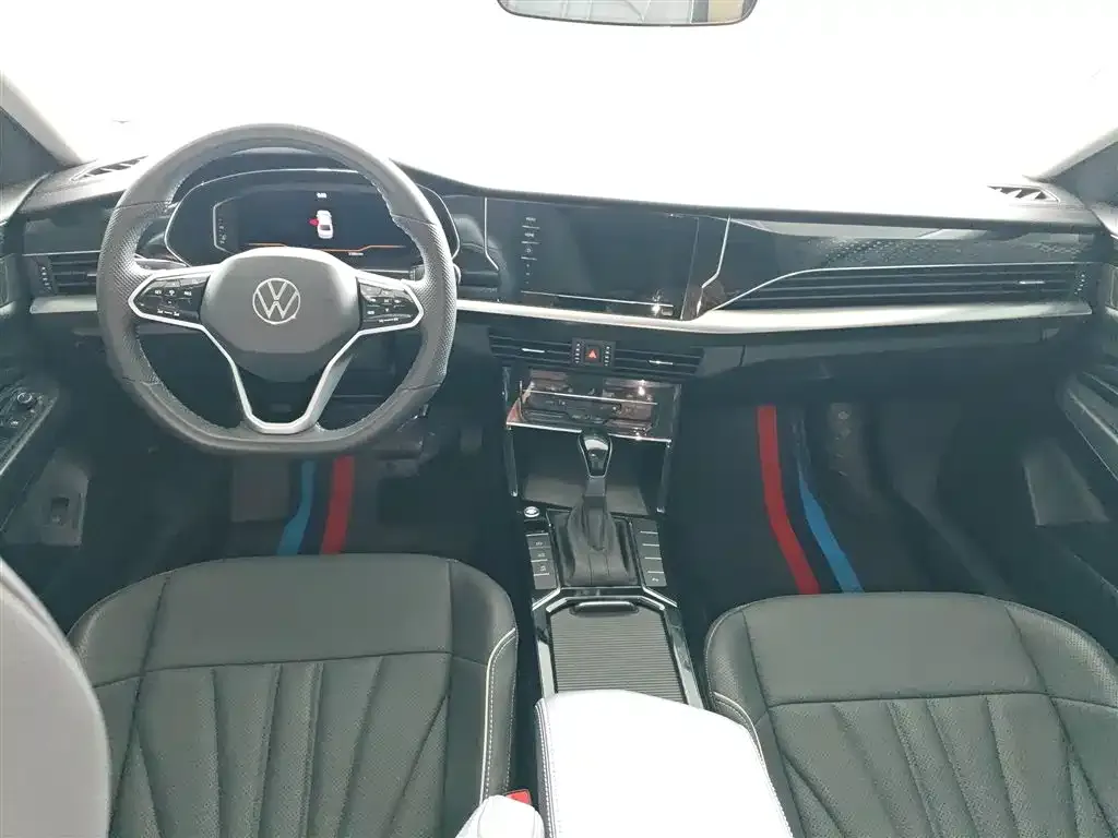 Volkswagen Passat — фото 10