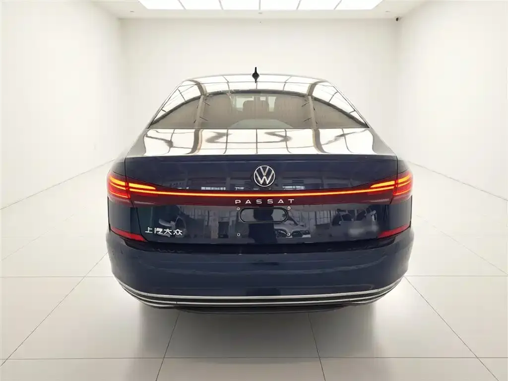 Volkswagen Passat — фото 4