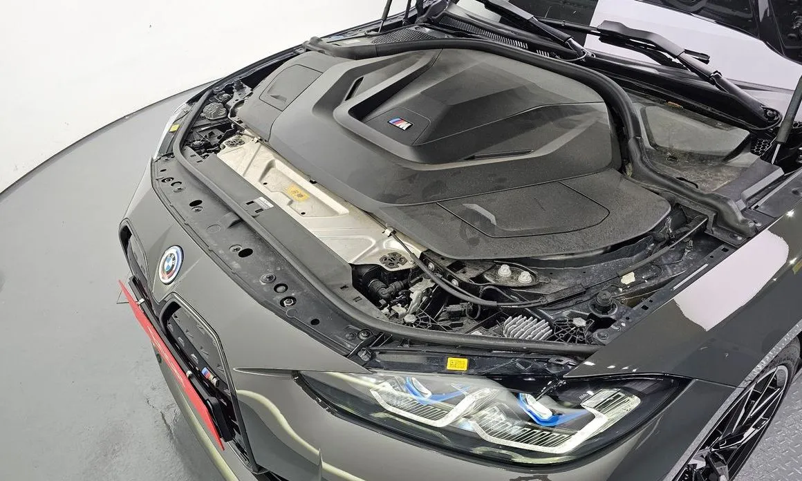 BMW i4 2024 из KR, фото 10