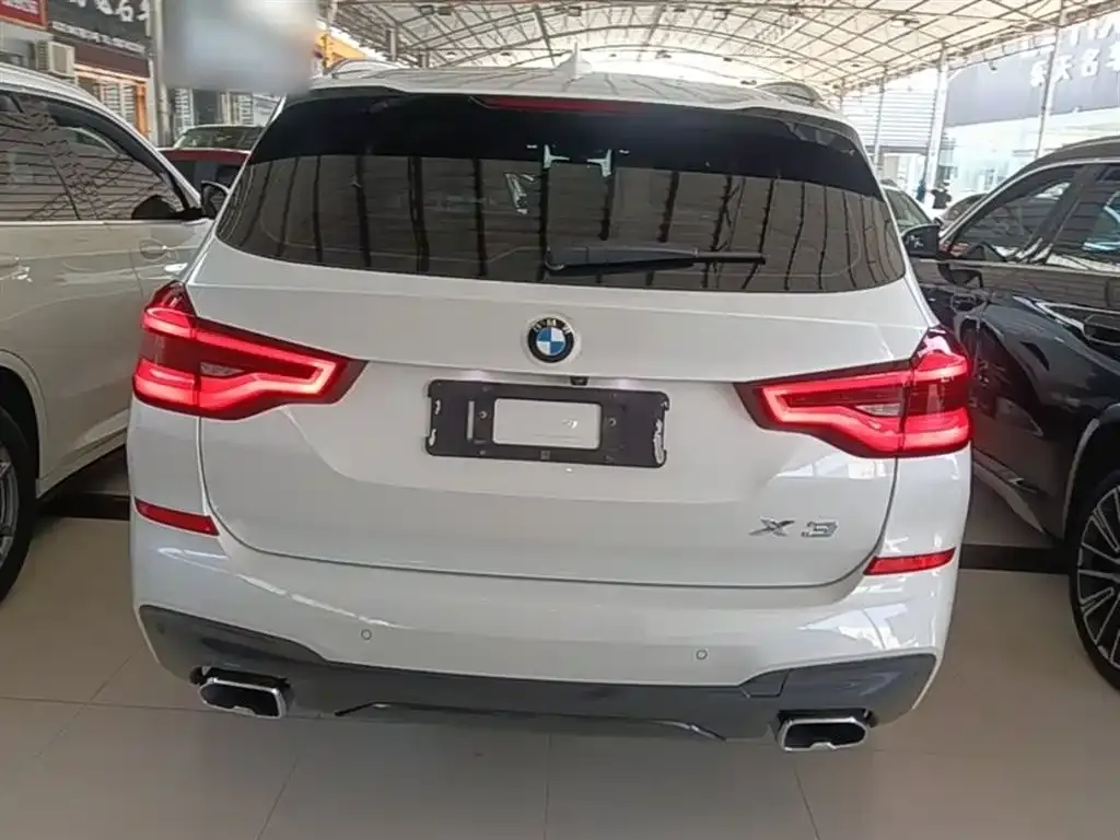 BMW X3 — фото 10