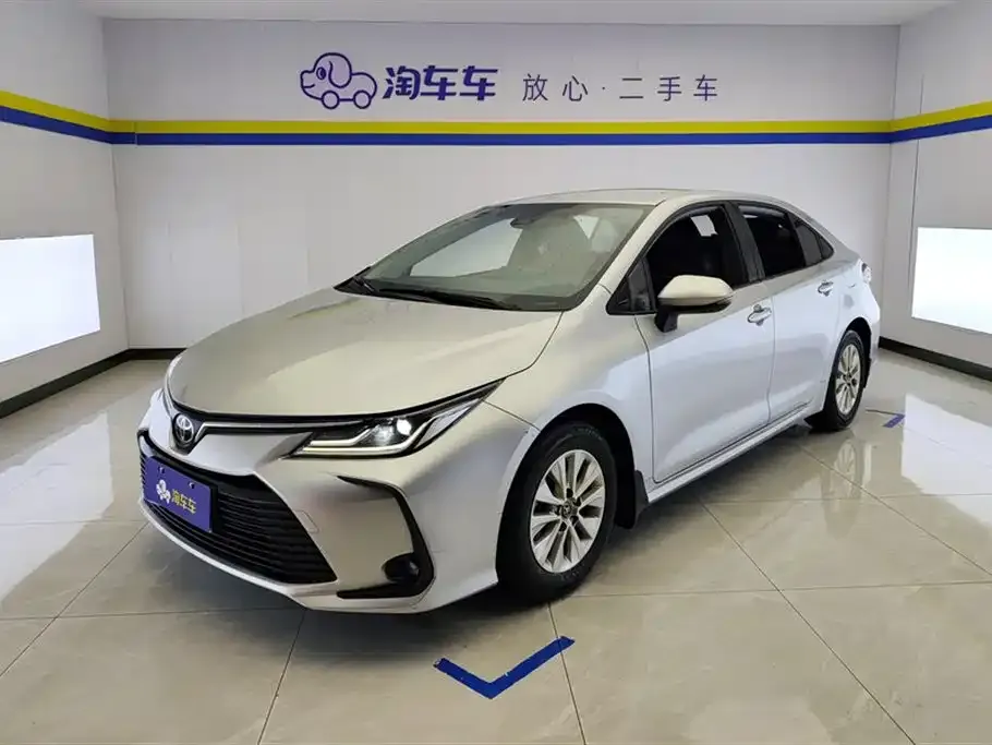 Toyota Corolla — фото 1