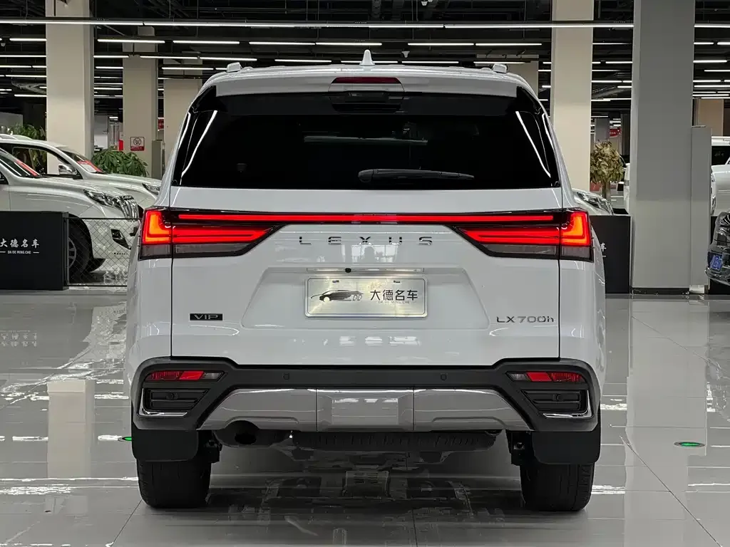 Lexus LX — фото 3