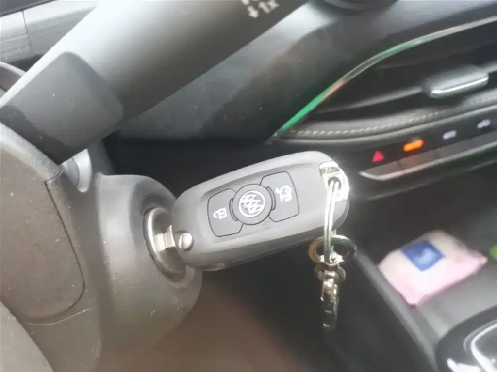 Buick Verano 2025 из CN, фото 2