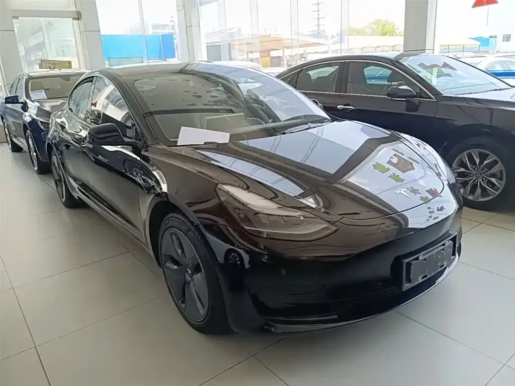 Tesla Model 3 — фото 6