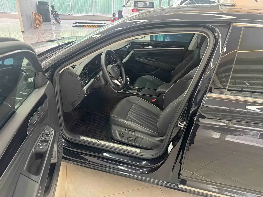 Volkswagen Passat — фото 3