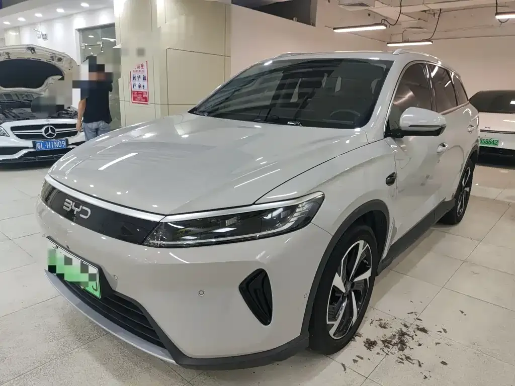 BYD Seal 05 DM-i — фото 1
