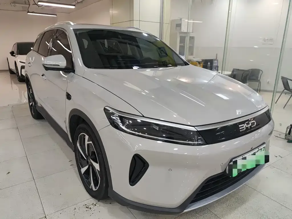 BYD Seal 05 DM-i — фото 6