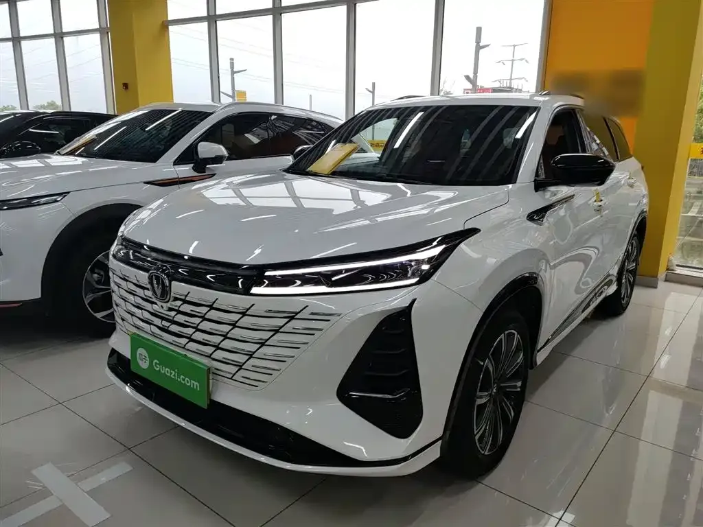 Changan CS75PLUS — фото 1