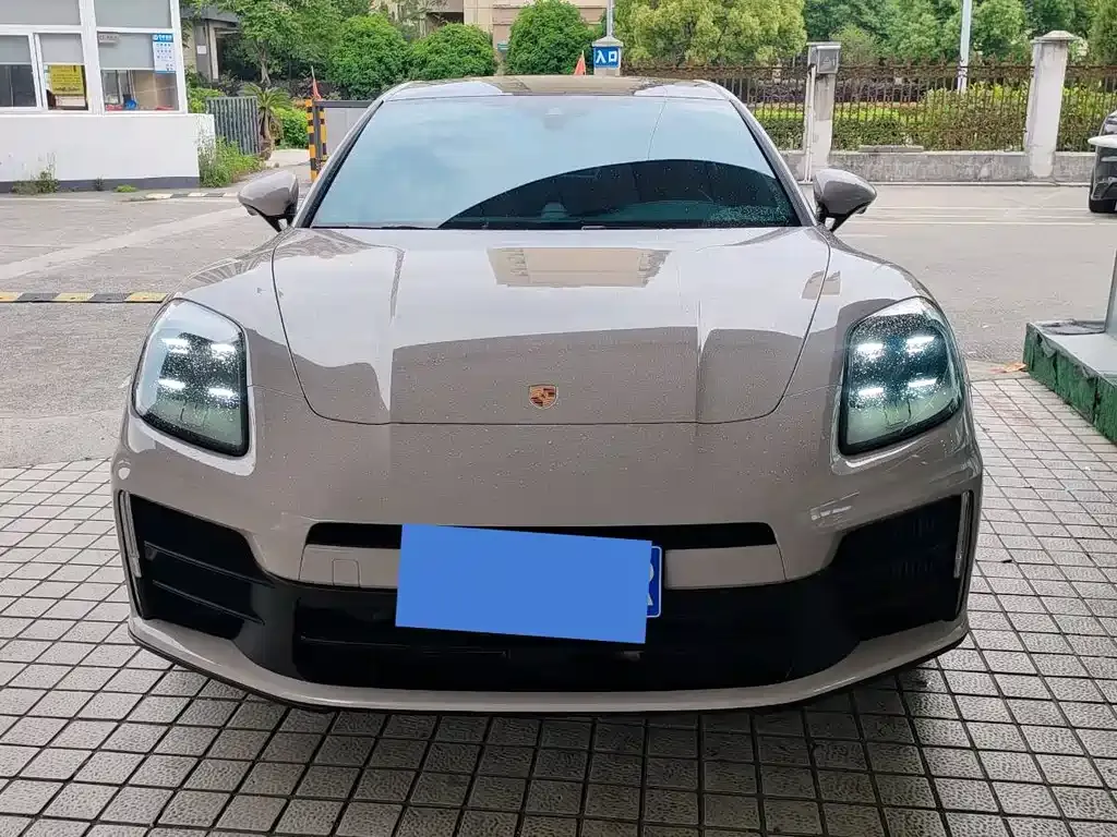 Porsche Panamera 2025 из CN, фото 4