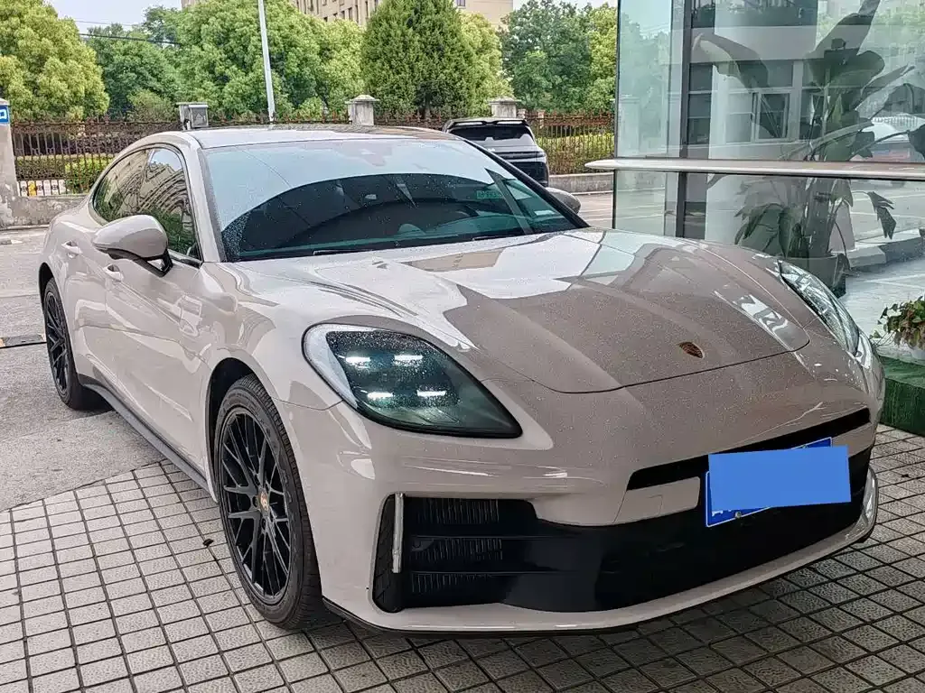 Porsche Panamera 2025 из CN, фото 10